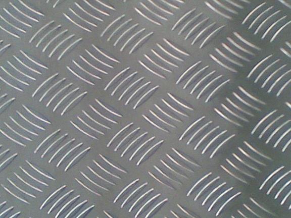 環(huán)保6083壓花鋁板、5082花紋鋁板